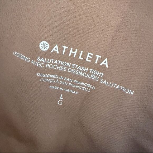 Athleta salutation stash pocket leggings - Picture 2 of 6